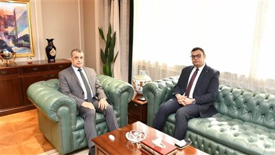 وزيرا الإنتاج الحربي والإسكان يناقشان مستجدات مشروعات المبادرة الرئاسية 