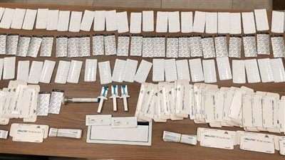 إحباط محاولة تهريب أدوية حول جسد راكبة في مطار الإسكندرية