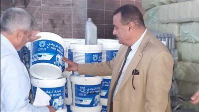 ضبط 5500 كيلو شحوم منتهية الصلاحية بمصنع في حملة تموينية بدمياط