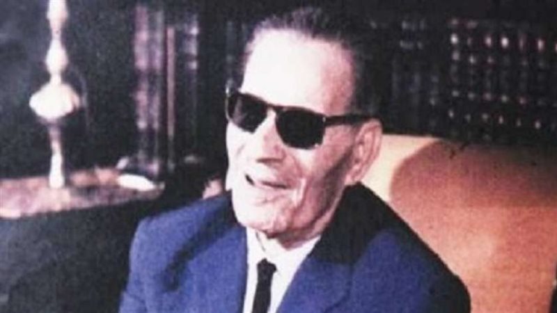 الدكتور طه حسين 