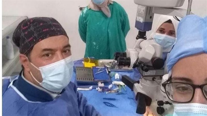 جانب من إجراء الجراحة