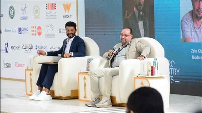 خالد النبوي عن بدايته الفنية: خبطت بالصدفة على مسرح الجامعة والممثل يعني انضباط