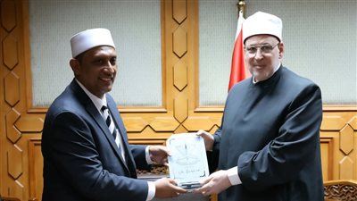 وكيل الأزهر يلتقي وزير الشئون الدينية بماليزيا لبحث سبل تعزيز التعاون في التعليم والدعوة