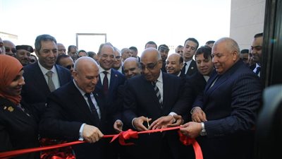 وزير العدل والزملوط يفتتحان مقر هيئتي قضايا الدولة والنيابة الإدارية بالوادي الجديد 