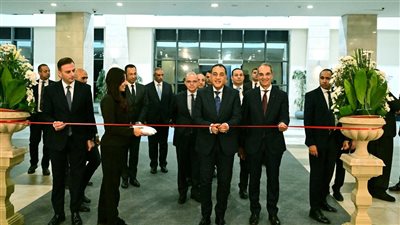 مدبولي يشهد الإطلاق التجريبي لعدد من الخدمات للمصريين في الخارج على منصة 