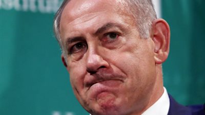 نتنياهو مدافعا عن نفسه: هناك سياسيون حصلوا على هدايا ثمينة أيضا