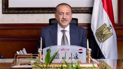  محافظ أسيوط: منع الفرز والنبش العشوائي للمخلفات بالشوارع 