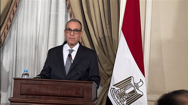 الدكتور بدر عبد العاطي