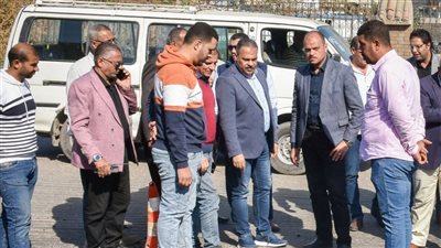 محافظ الشرقية يتفقد أعمال الرصف والتطوير بالزقازيق 