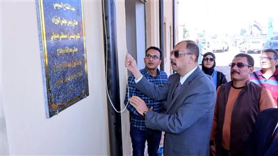 محافظ سوهاج يفتتح مشروع إنشاء وتشغيل شوادر المراغة الجديدة (صور) 