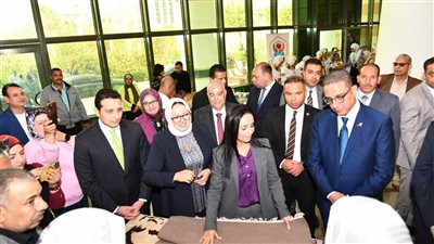 وزيرة التضامن: برنامج فرصة يوفر 2000 وظيفة لأبناء الفيوم