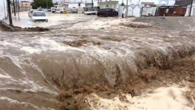الأسوأ خلال عقود، أمطار غزيرة تتسبب في فيضانات آبدانان غرب إيران(فيديو)