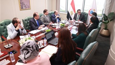 وزير الصحة يبحث مع معهد NICE تطوير منظومة تقييم التكنولوجيا الصحية