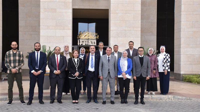 الدورة التدريبية،