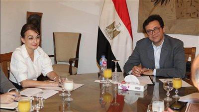 وزير الثقافة يبحث مع سفيرة رومانيا استعدادات مشاركة بلادها في معرض القاهرة للكتاب 2026