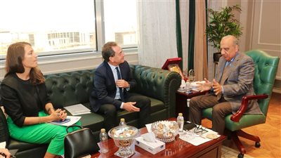 وزير الكهرباء: نرحب بالتعاون مع المستثمرين الفرنسيين لدعم الشبكة القومية