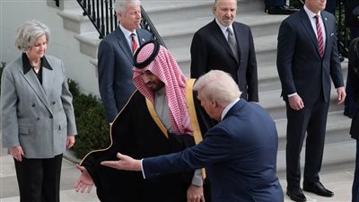 بعرض جوي في سماء واشنطن، ترامب يستقبل ولي العهد السعودي بالبيت الأبيض (صور وفيديو)