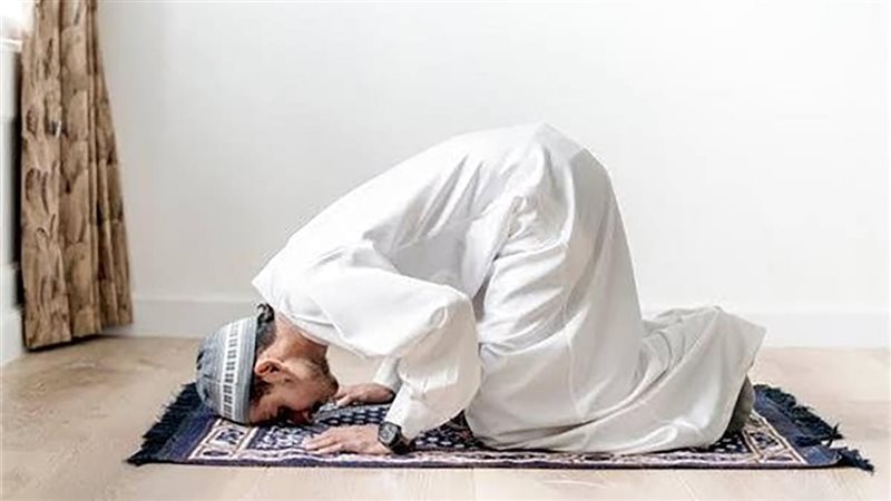 حكم الصلاة في البيوت