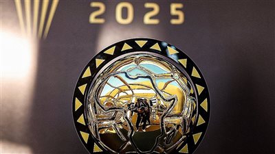 كاف يستعرض الجوائز الذهبية قبل حفل الأفضل (فيديو)