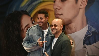 أحمد السعدني وأبناؤه برفقة عزيز الشافعي في العرض الخاص لفيلم 