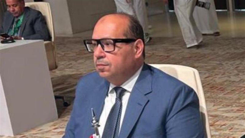 ياسر إدريس 