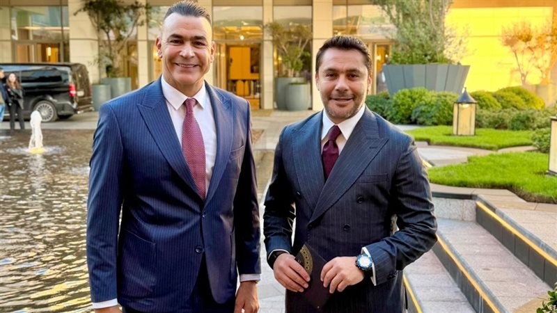 الصقر والحضري يظهران