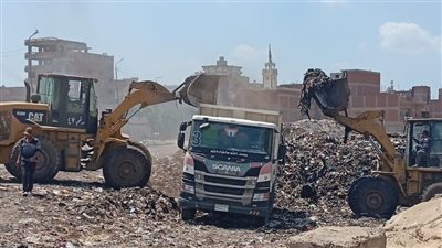 التدخل السريع بالشرقية ترفع 19 ألف طن قمامة ومخلفات مباني 