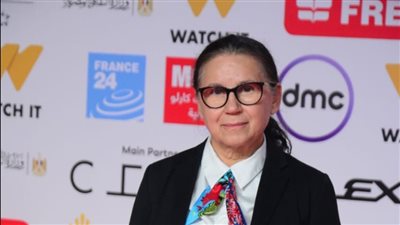 تكريم المخرجة العالمية إلديكو إنيدي في آخر أيام القاهرة السينمائي (صور)