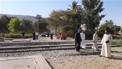 للصيانة، غلق مزلقان القزاز في قنا لمدة 12 ساعة