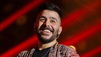 أحمد كامل يفاجئ جمهوره بـ لسه حي، أول ميني ألبوم بقلم شاعر واحد