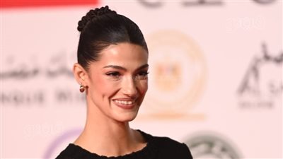 تارا عماد وحازم إيهاب على ريد كاربت مهرجان القاهرة السينمائي الدولي (صور) 