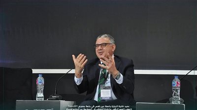 عميد تجارة عين شمس: مبادرات التعليم العالي والاتصالات نقلة نوعية لإعداد خريج قادر على قيادة التحول الرقمي