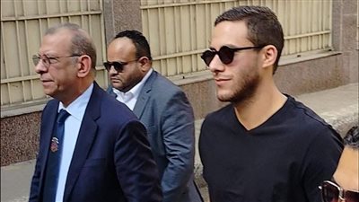 إيداع رمضان صبحي داخل قفص الاتهام في جلسة محاكمته بتهمة التزوير