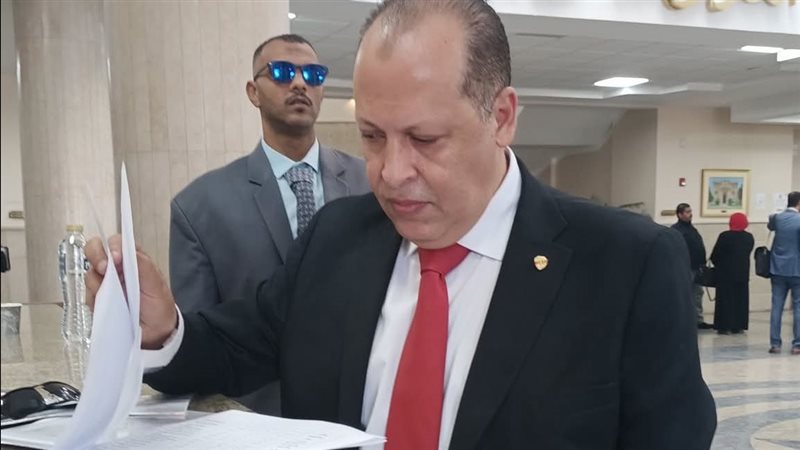 أيمن عصام 