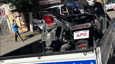 مرور دمياط ينفذ حملة بميدان سرور لضبط مخالفات الدراجات النارية