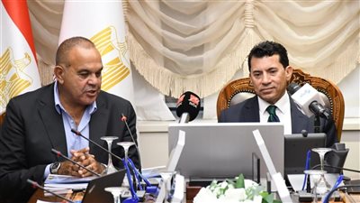 أشرف صبحي يتابع فعاليات المؤتمر الدولي للحد من الغرق