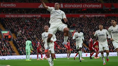 الدوري الإنجليزي، ليفربول يستقبل الهدف الثاني من نوتنجهام 