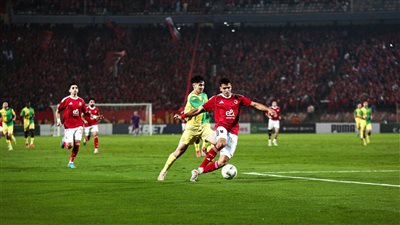 الأهلي يستهل مشواره في مجموعات دوري الأبطال بالفوز برباعية على شبيبة القبائل (صور)