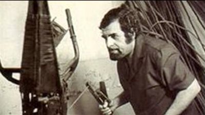 الناقد صلاح بيصار ينتقد تجاهل 