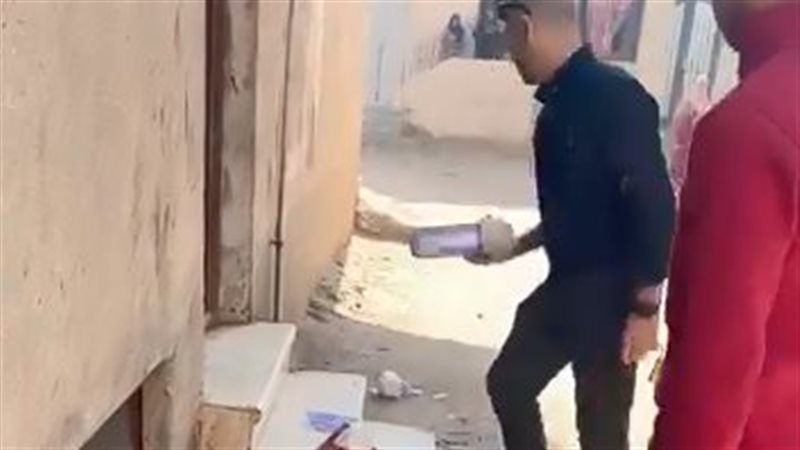 اعتداء على فلاتر