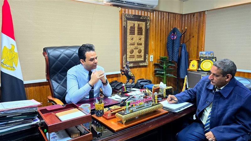 الدكتور عمرو دويدار