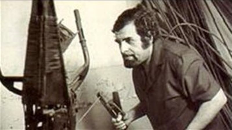 الفنان صلاح عبد الكريم،