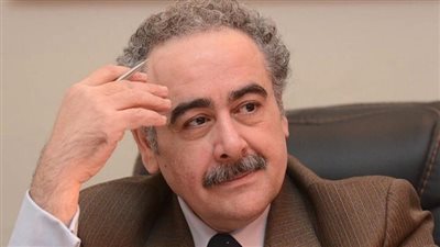  علاء عبد الهادي يعلن عن ترشيحات كتاب مصر لجوائز الدولة 