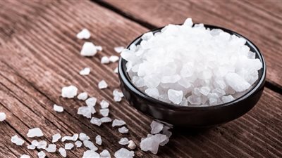 كيف يسبب الملح ارتفاع ضغط الدم وما هي الكمية المناسبة منه؟