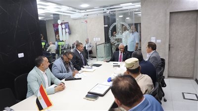 من مركز الطوارئ، محافظ شمال سيناء يتابع انتخابات النواب