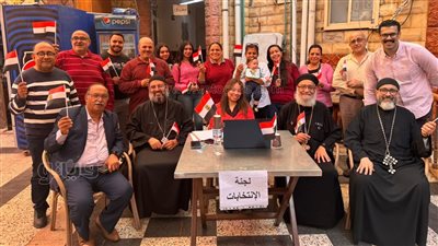 لجان متخصصة بكنائس بورسعيد لمساعدة المواطنين لمعرفة مقراتهم الانتخابية (صور)