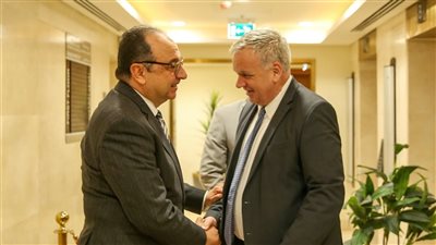 وزير قطاع الأعمال يبحث مع سفير ألمانيا تعزيز التعاون الصناعي والاستثماري