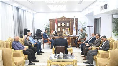 محافظ قنا يترأس لجنة اختيار الوظائف القيادية