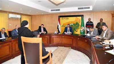 فرص عمل بالقطاع الخاص وعلاج على نفقة الدولة في لقاء خدمة المواطنين بالفيوم