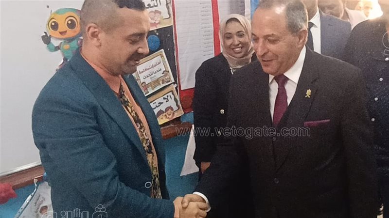 محافظ بورسعيد خلال